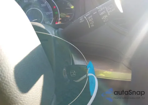 2015 Honda Cr-V Lx z USA, uszkodzony, nr VIN 5J6RM4H34FL082396